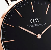 Load image into Gallery viewer, Daniel Wellington Classic York Watch - Rose Gold
