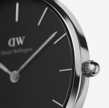 Load image into Gallery viewer, Daniel Wellington Petite Ashfield Mesh Watch - Silver
