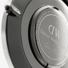 Load image into Gallery viewer, Daniel Wellington Classic St Mawes Watch Silver - Black Dial

