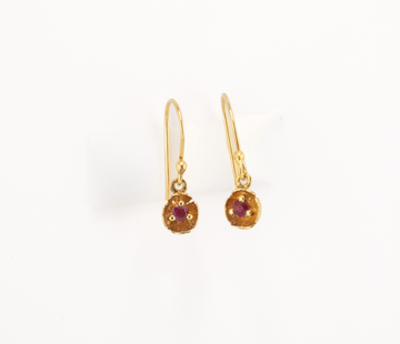 ⁠925 Silver Gold Plated Flower Pendant - Ruby