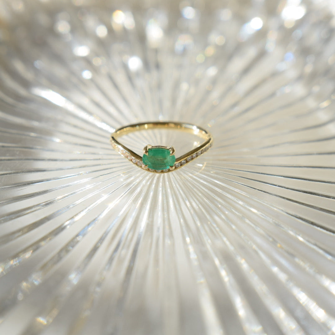 9ct Yellow Gold Emerald & Lab Grown Diamond Ring